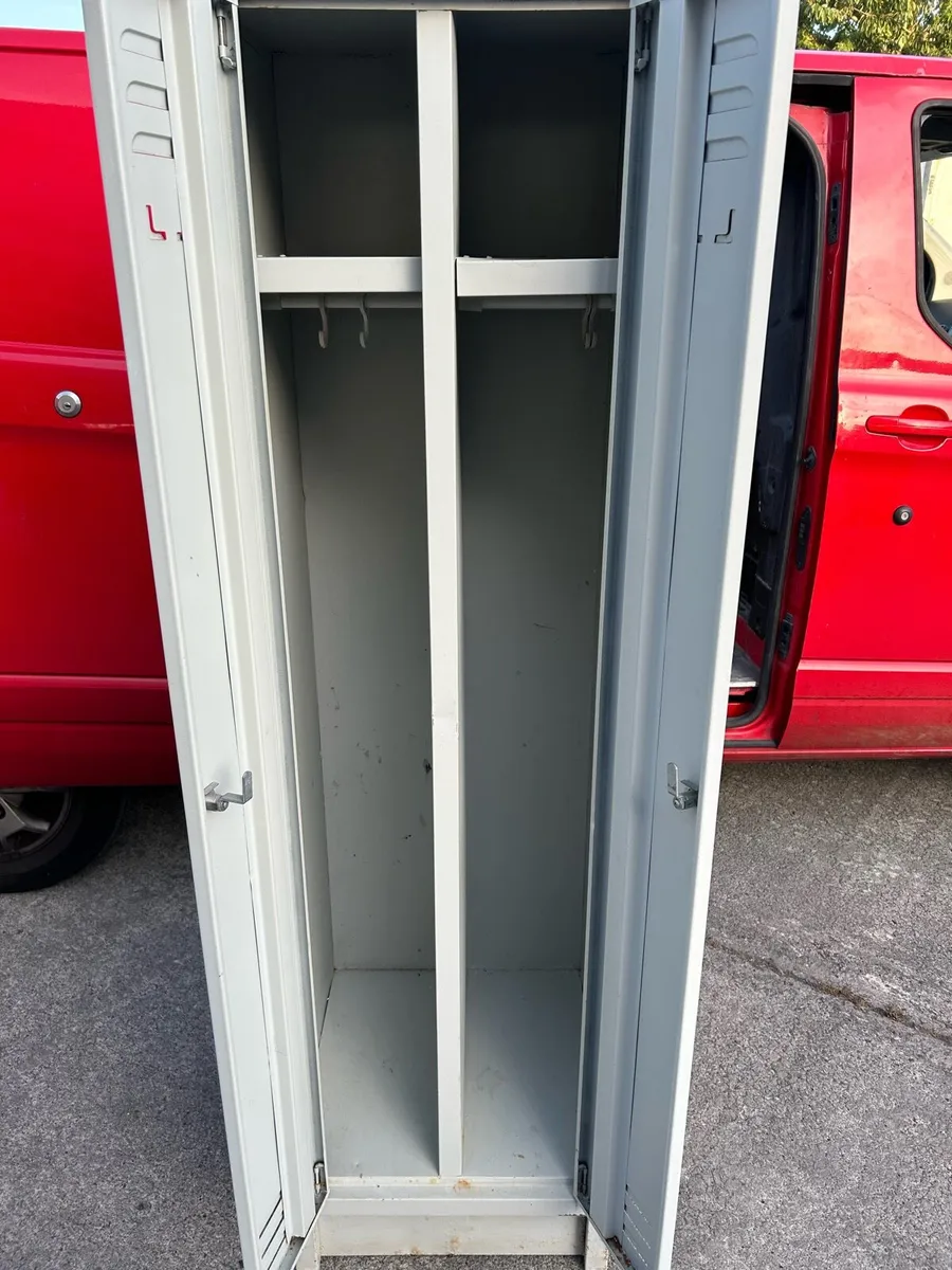 Lockers - Image 3