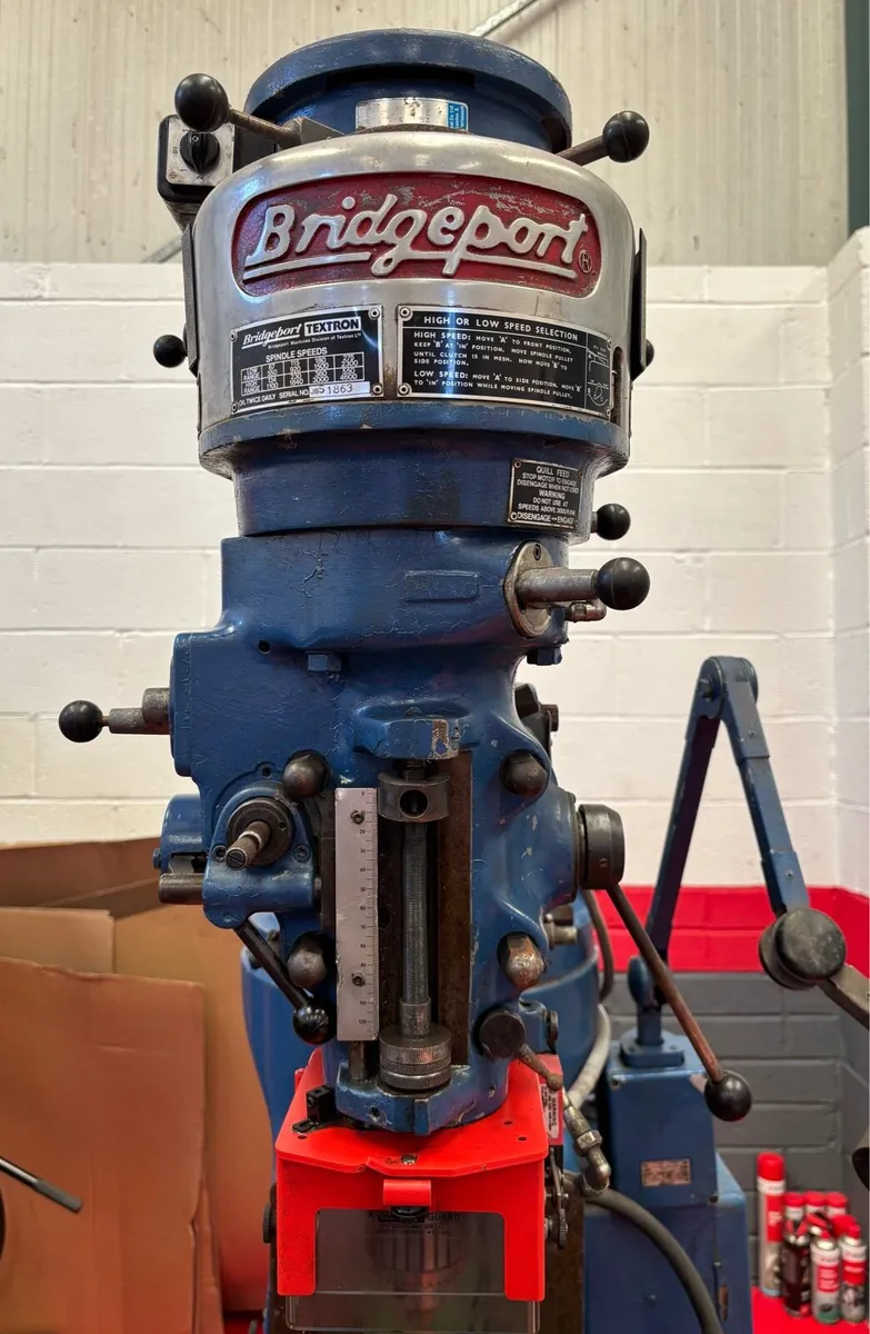 Bridgeport milling machine - Image 4