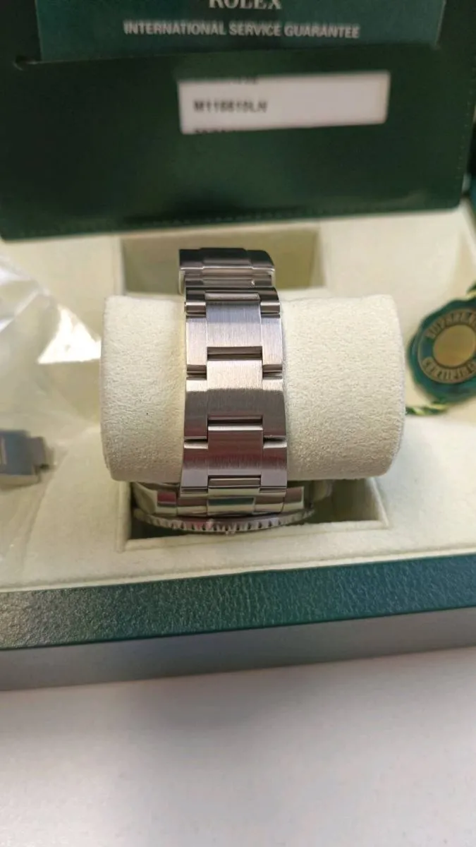 Rolex Submariner Date - Image 4