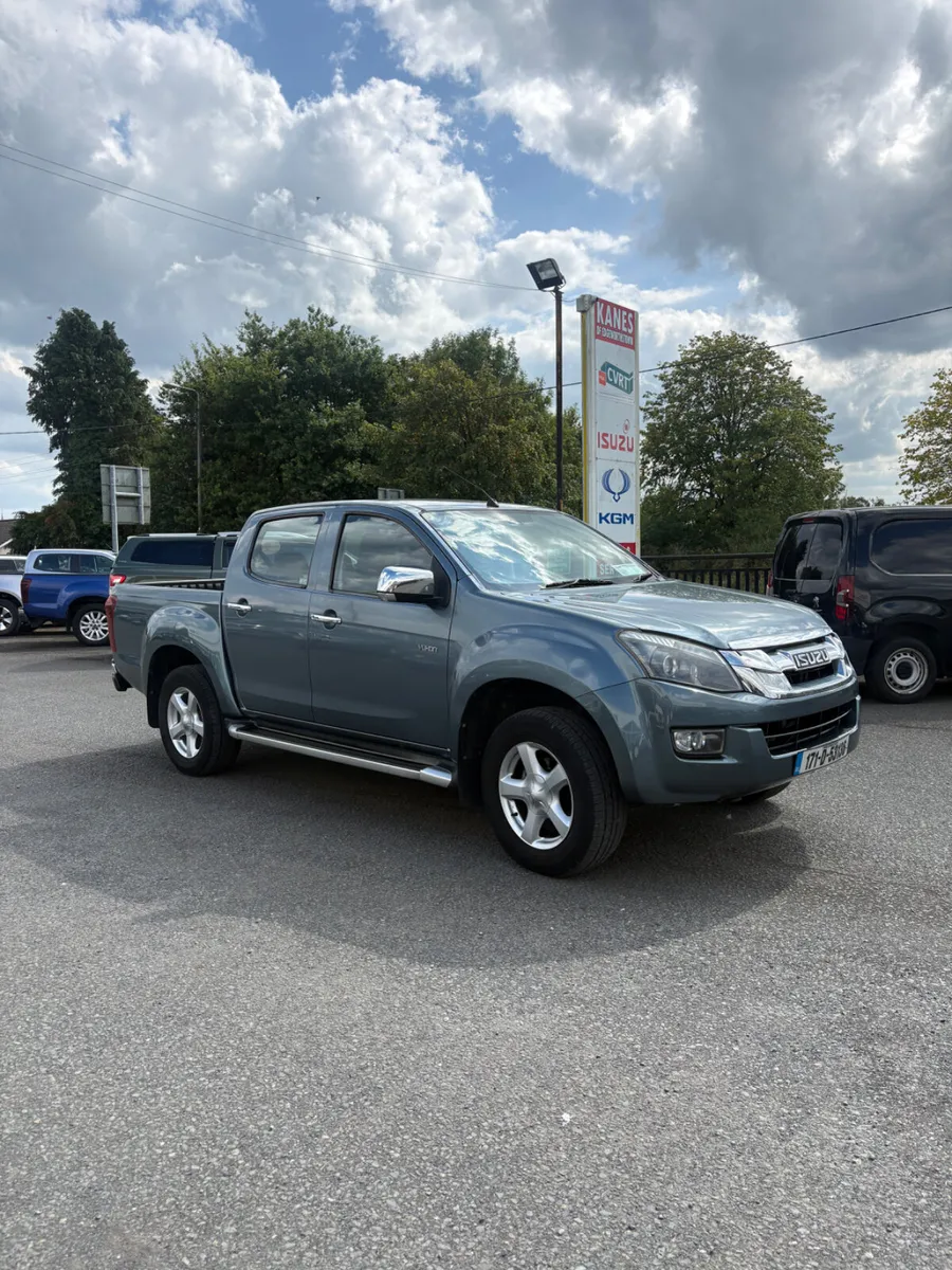 Isuzu D-Max 2017 - Image 2