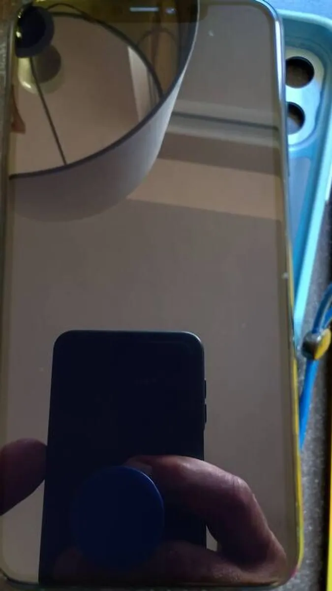 iPhone - Image 4