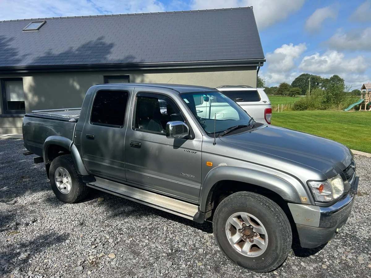 2005 Toyota Hilux 2.5 D—4D - Project €2,750 - Image 4