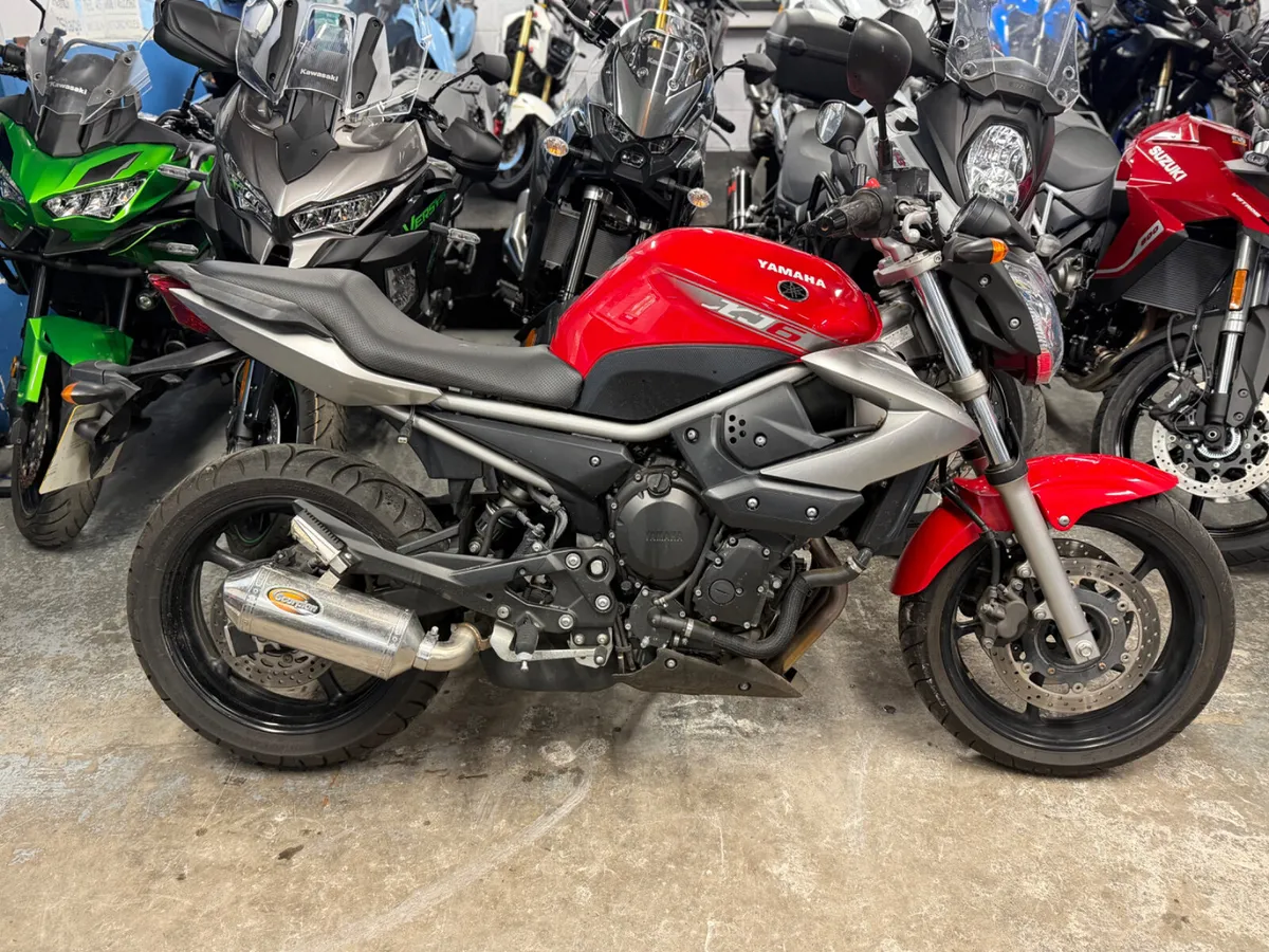 2011 YAMAHA XJ6 - Image 1