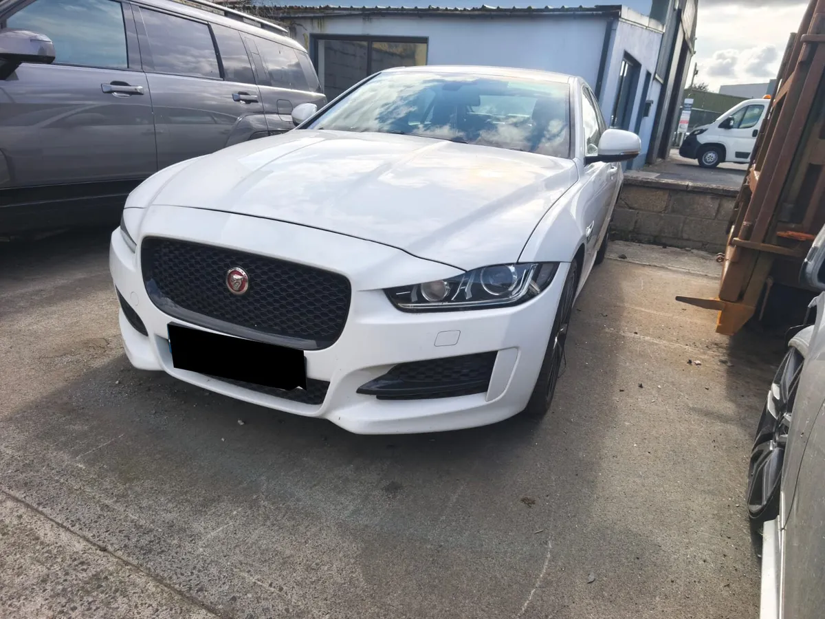 2017 JAGUAR XE 2.0 DIESEL FOR BREAKING - Image 2