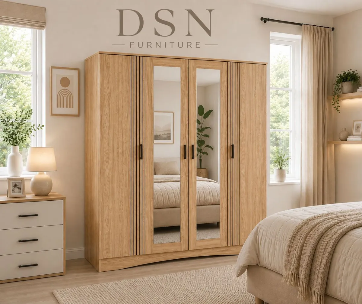 4 door wardrobes - Image 1