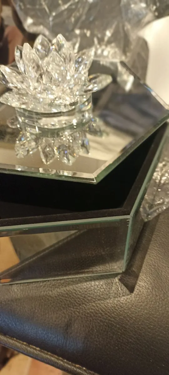 Julien McDonald Hexagonal Jewellery Box - Image 4