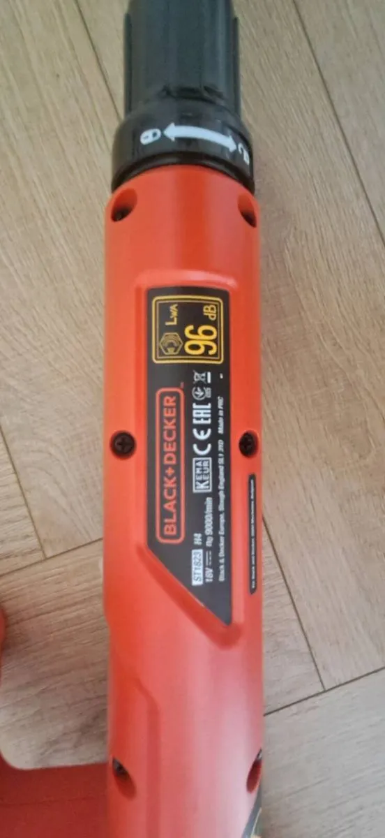 Black n Decker Power Connect Strimmer - Image 3
