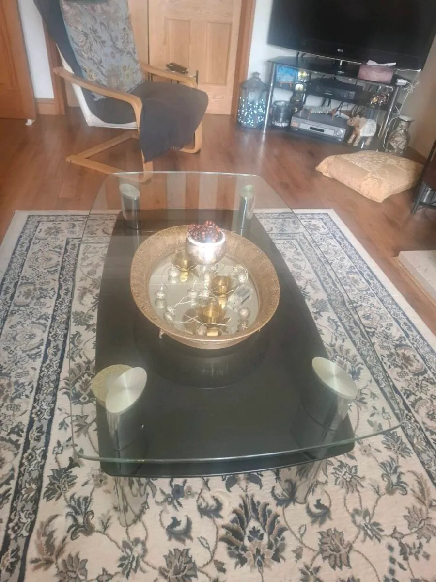 A 2 Tier Glass Coffee Table & Side Table - Image 4