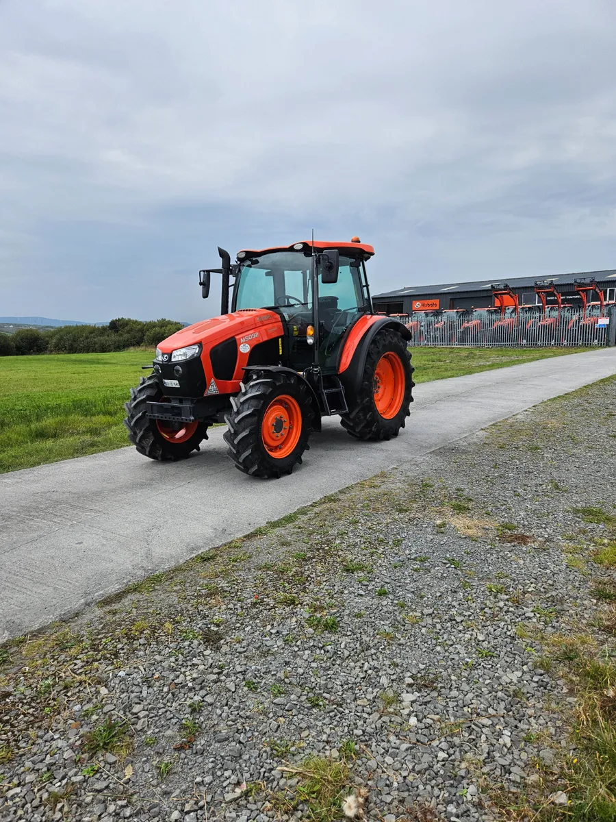 Kubota M5092 - Image 1