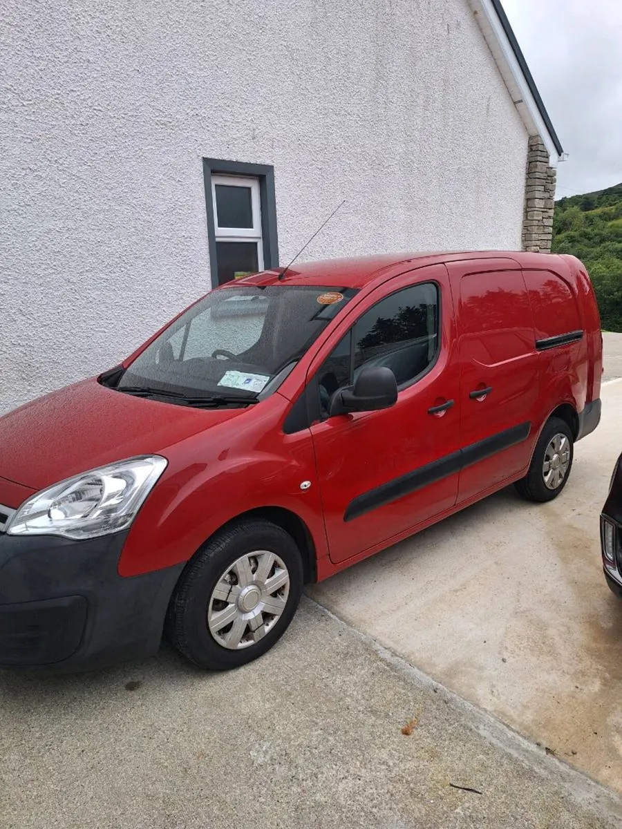 Citreon Berlingo 5 seater crew cab for sale - Image 2