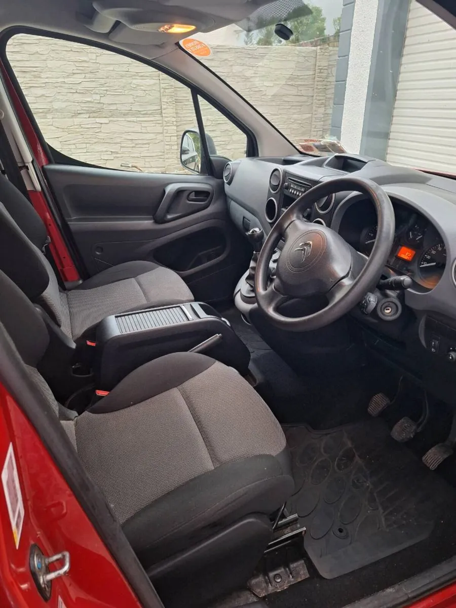 Citreon Berlingo 5 seater crew cab for sale - Image 3