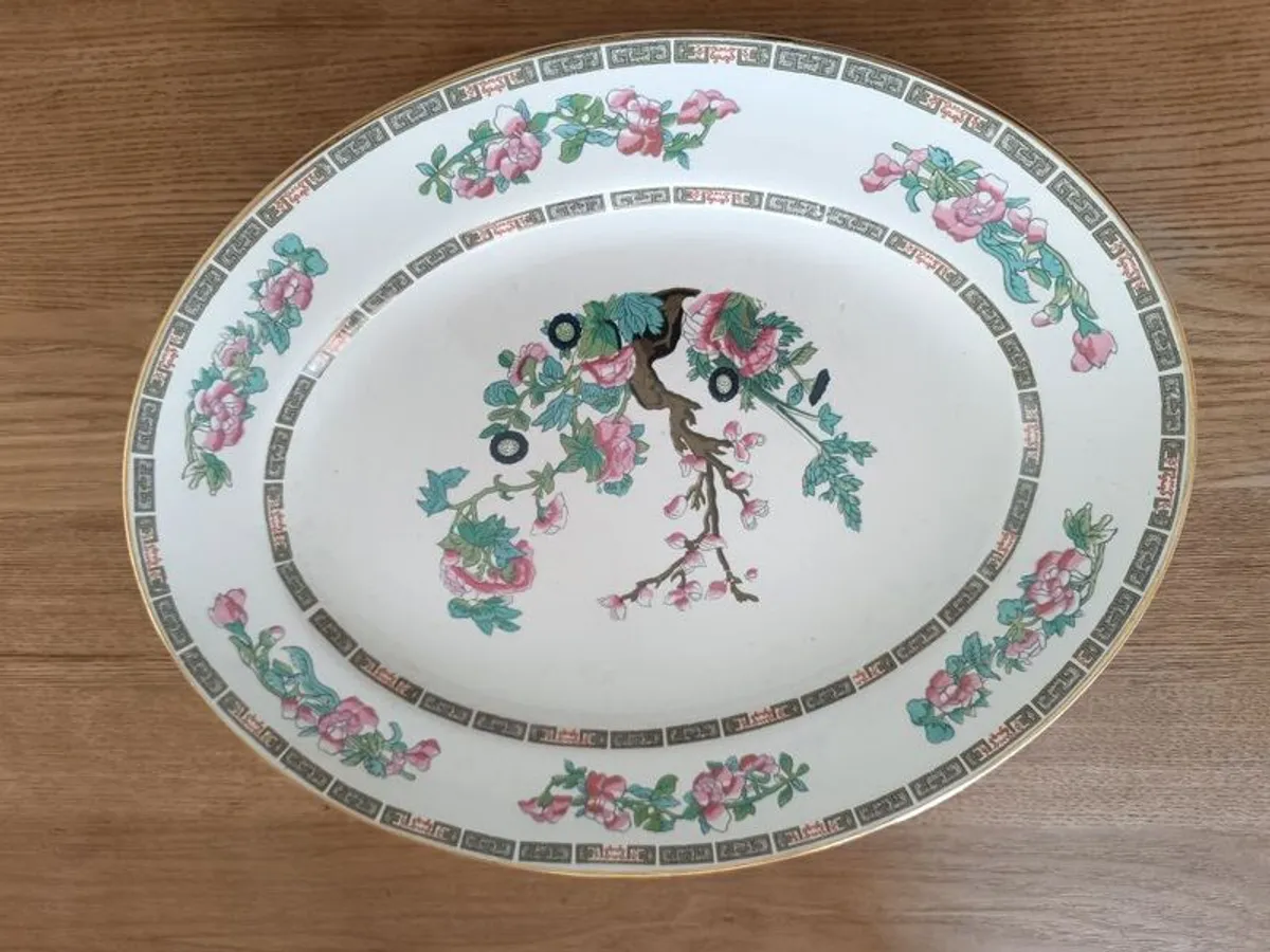 Pair of Vintage Arklow Pottery Famel Rose Serving Platters: 1973 - Image 2