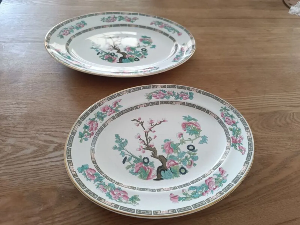 Pair of Vintage Arklow Pottery Famel Rose Serving Platters: 1973 - Image 3