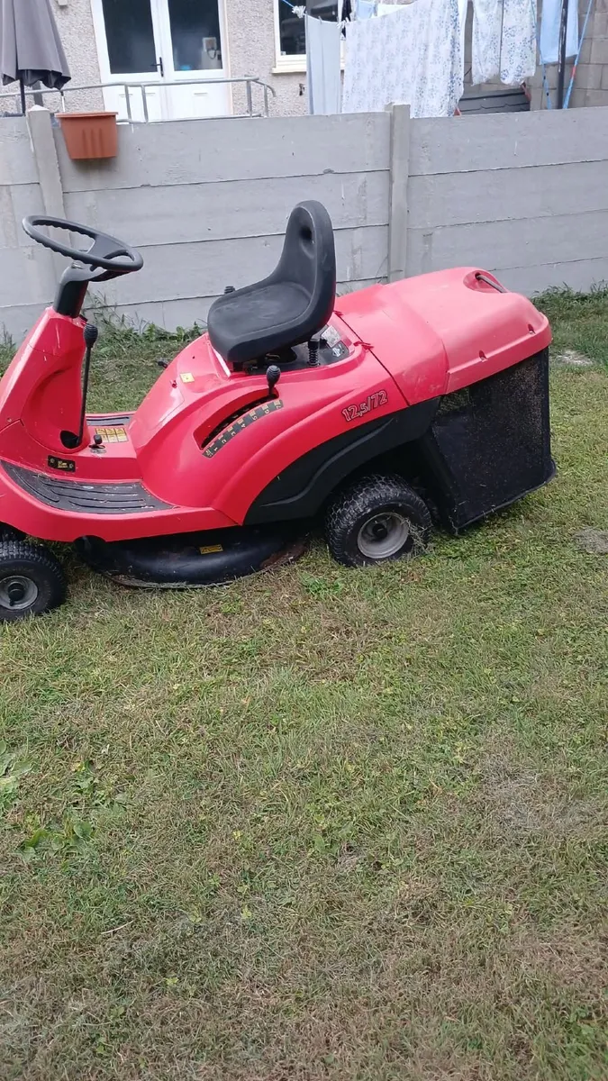 Ride on lawnmower - Image 3