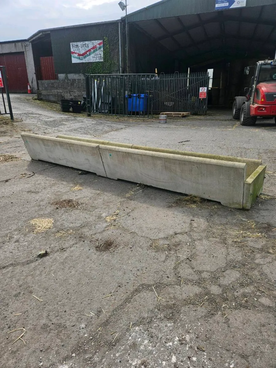 8' concrete feed barrier's - Image 2