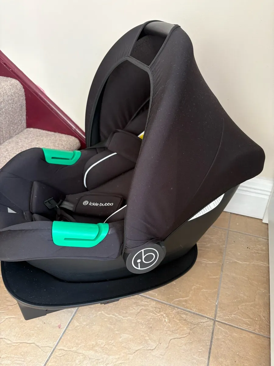 Ickle bubba car seat and isofix base - Image 3