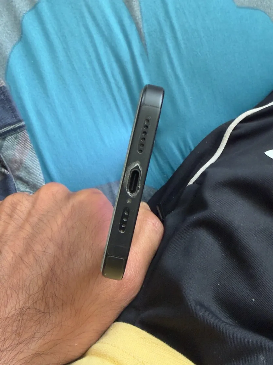 iPhone 15 pro max 256 GB - Image 1