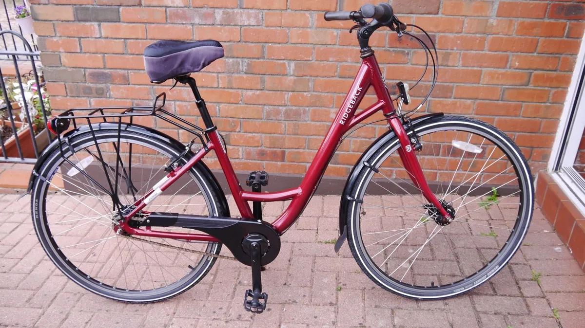 Ridgeback Avenida 7 - Immaculate Condition - 17" - Image 1
