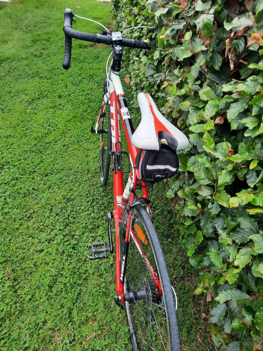 Road bike & turbo trainer - Image 3