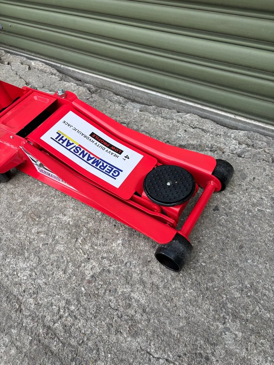 Brand New 4 Ton Low Profile Floor Jack - Image 4