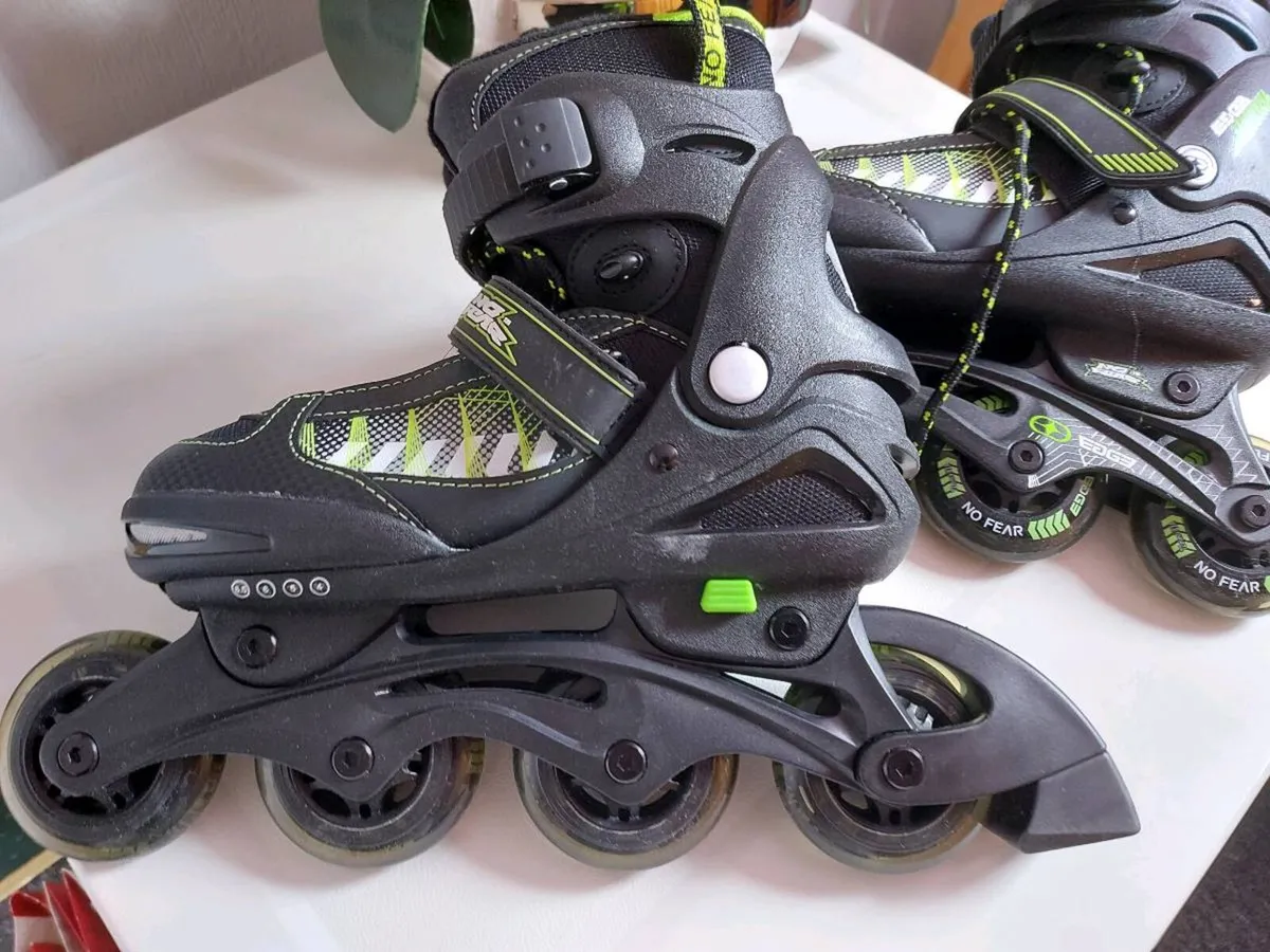 Roller skates size 4-6.5 - Image 2