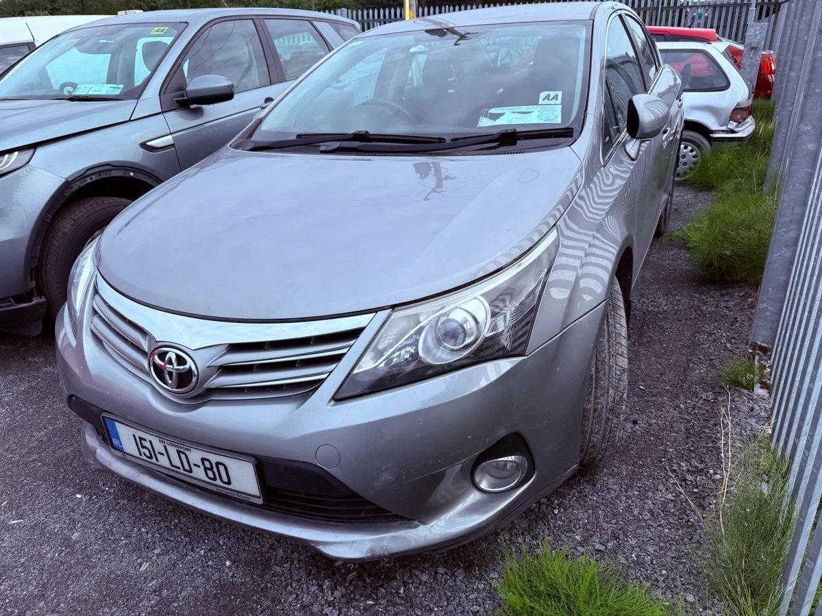 2015 Toyota Avensis 2.0d4d DAMAGE REPAIRABLE - Image 2
