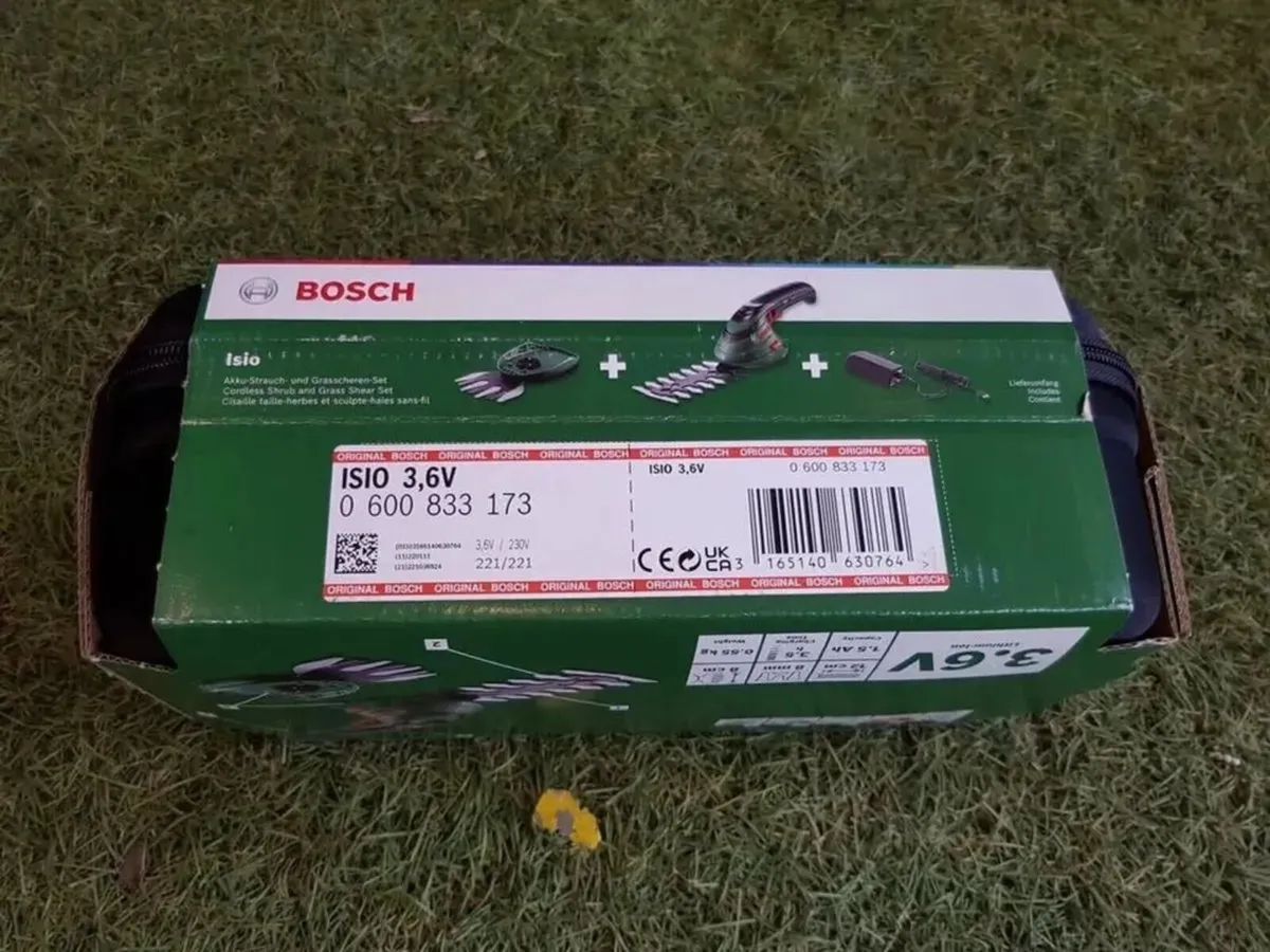 BOSCH CORDLESS SHRUB AND GRASS SHEAR SET - Image 2