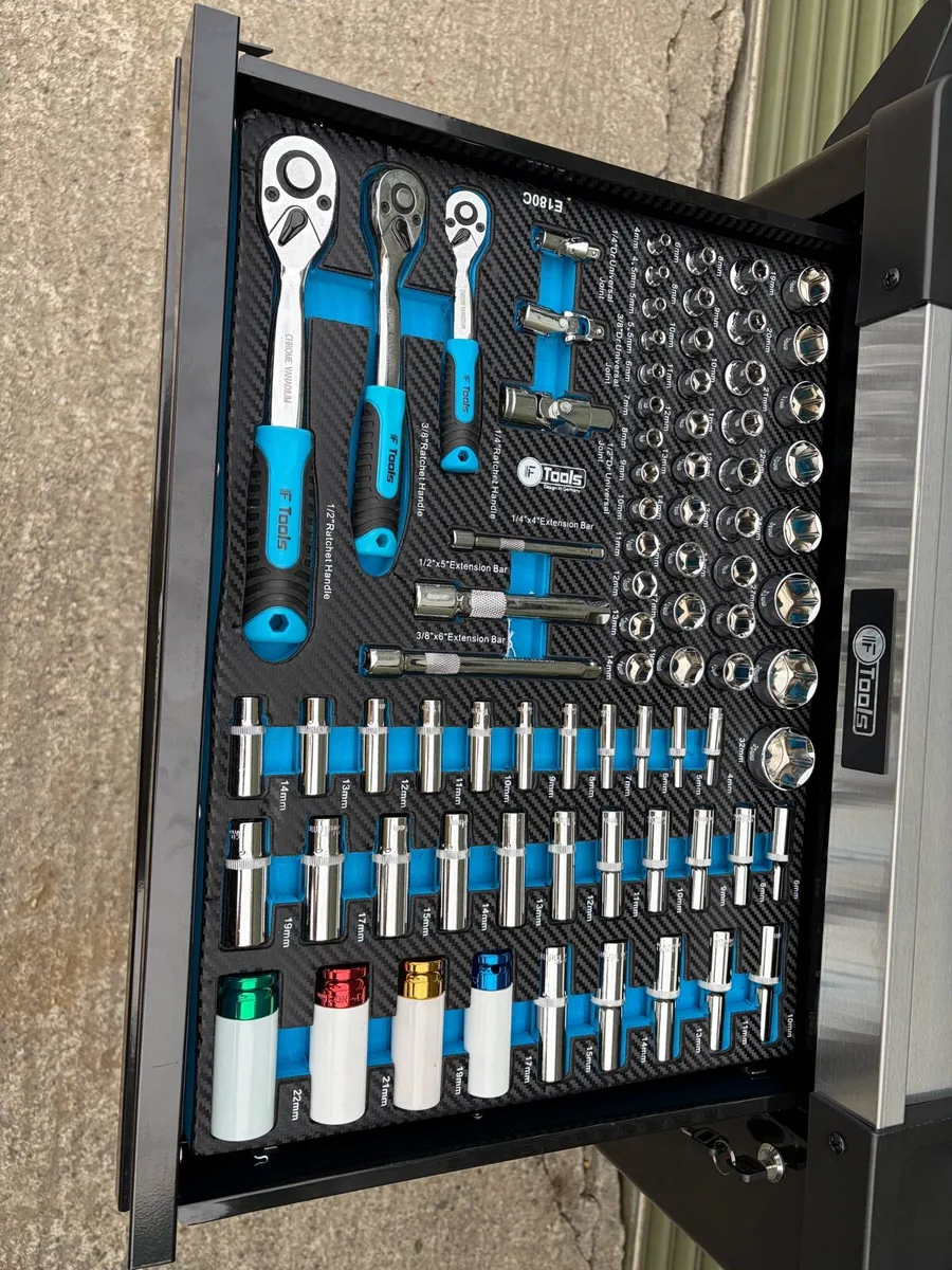 Brand New 7 Drawer Tool Chest Full Of Tools - Image 2