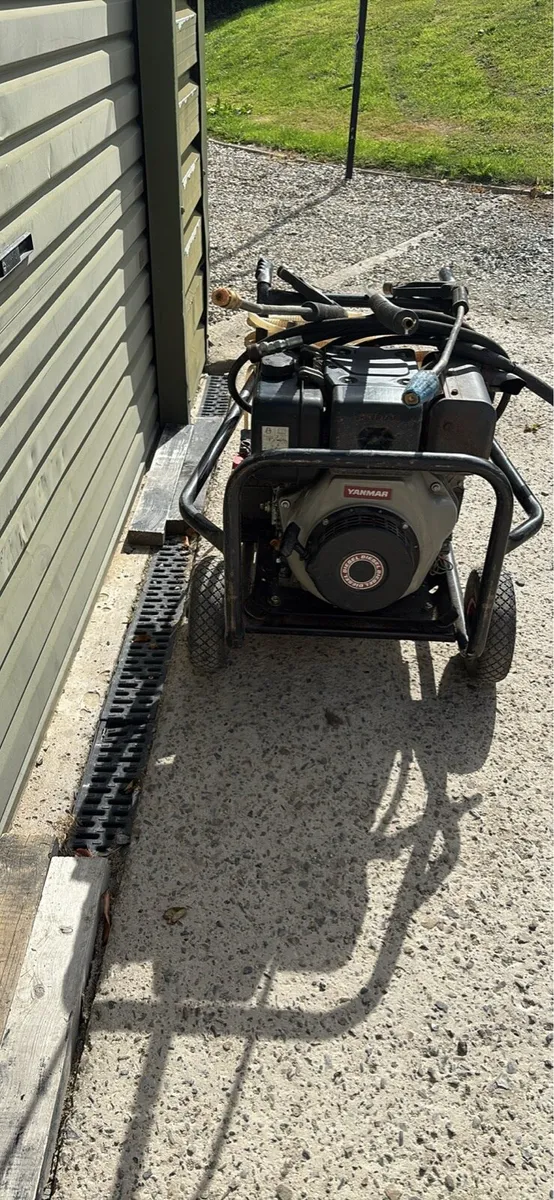 10hp yanmar power washer - Image 1