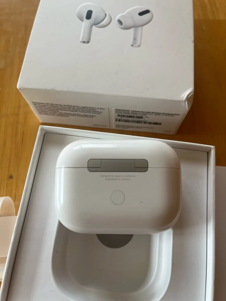Genuine Apple AirPods Pro 1 & Wireless Case & Box - Image 3