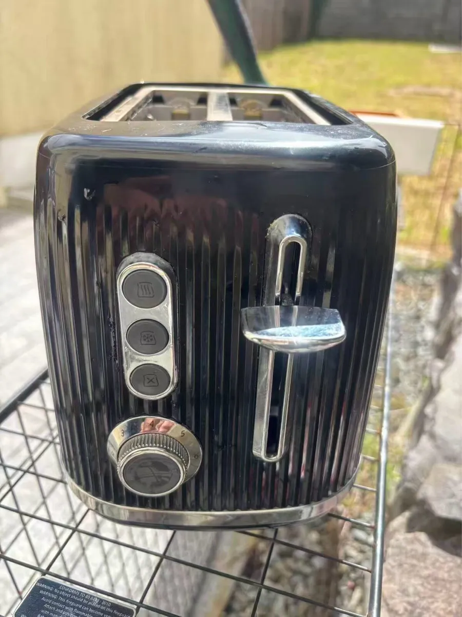 2-Slice Toaster