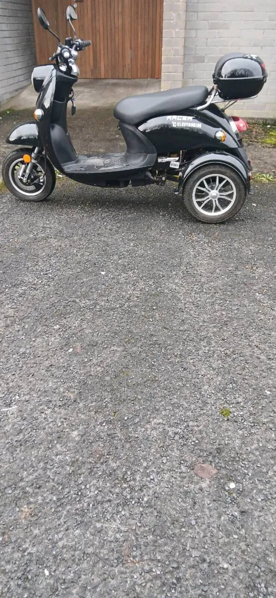 Moped mobility trike - Image 2