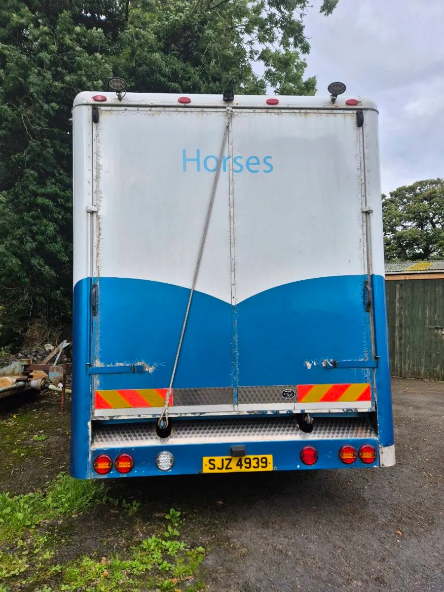 Horse lorry - Image 4