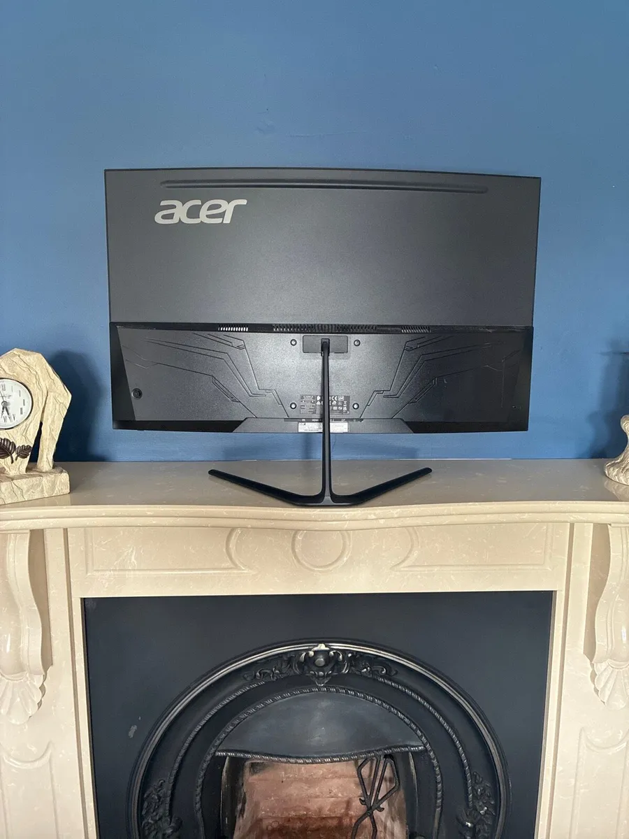 Acer 32” curved monitor - Image 3