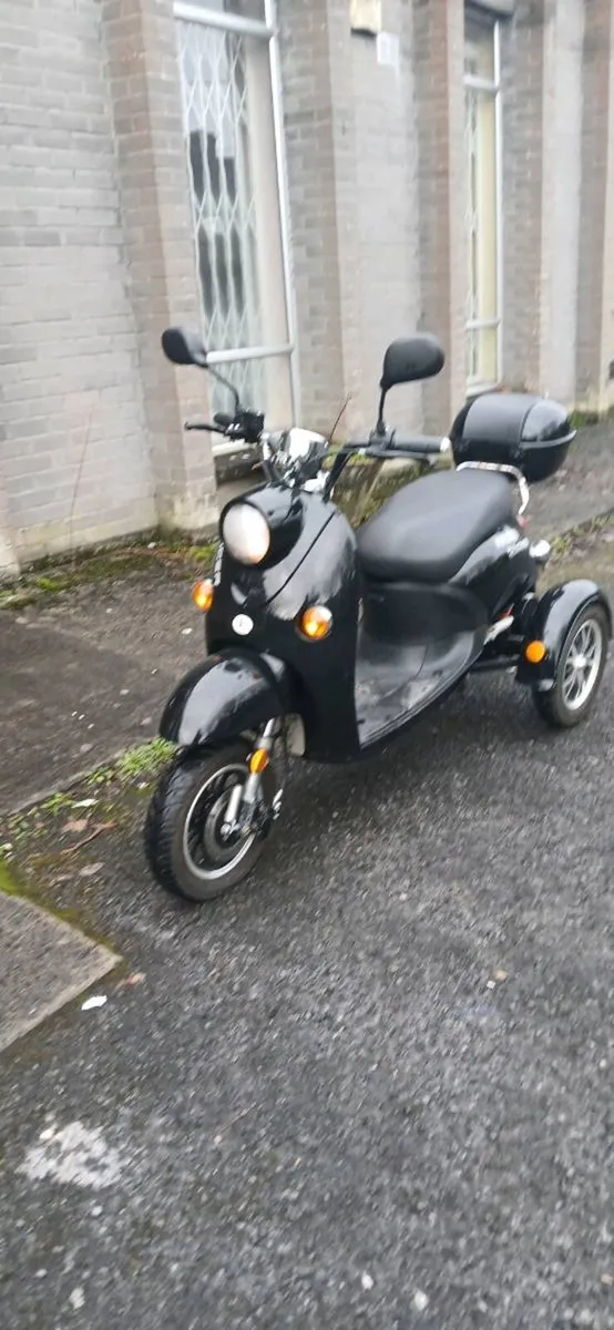 Moped mobility trike - Image 4