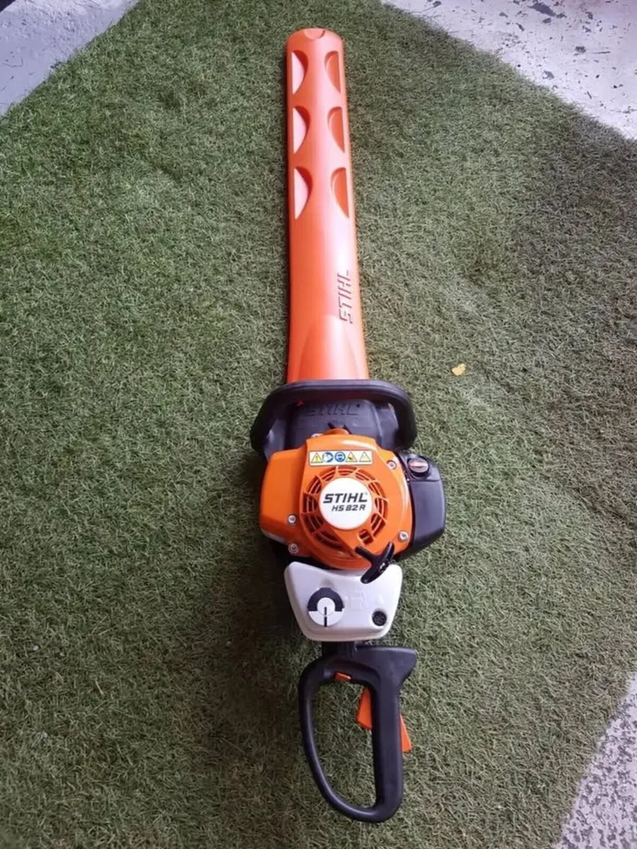 STIHL HS 82R PROFESSIONAL HEDGETRIMMER - FOR SALE