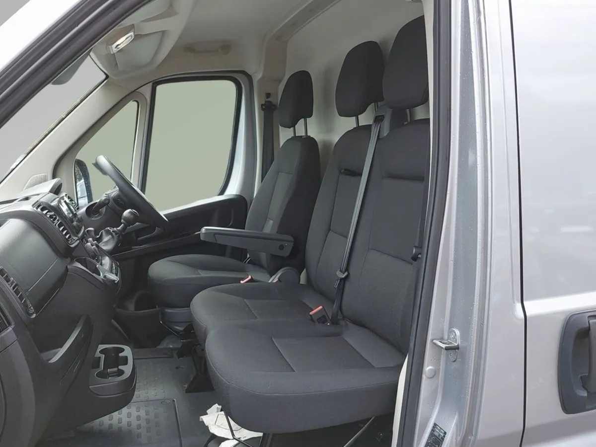 Opel Movano MOVANO L2H2 KOMFORT 140BHP  3DR**PLUS - Image 4