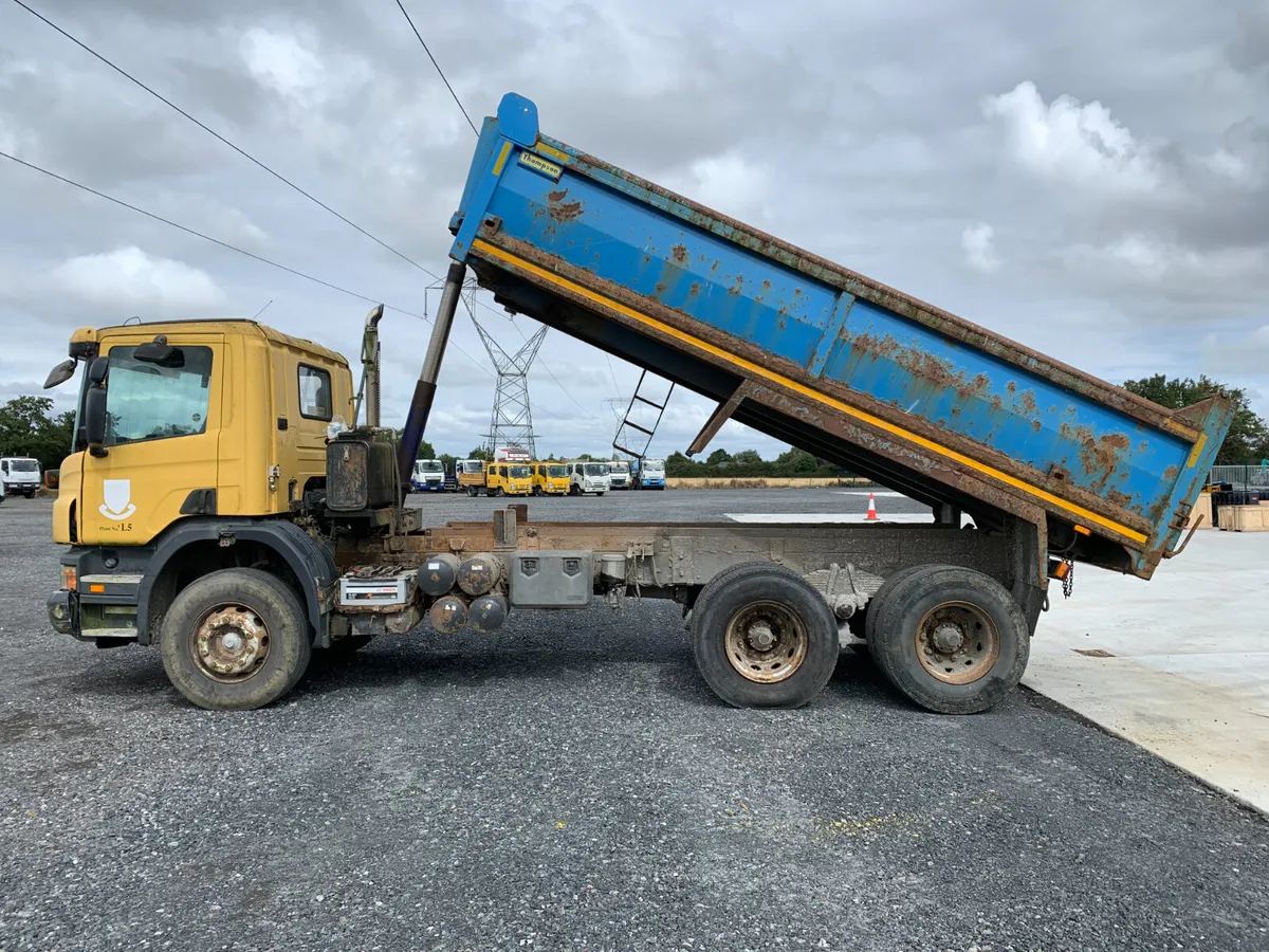 UNRESERVED 2005 SCANIA P270 6X4 TIPPER FOR AUCTION - Image 2