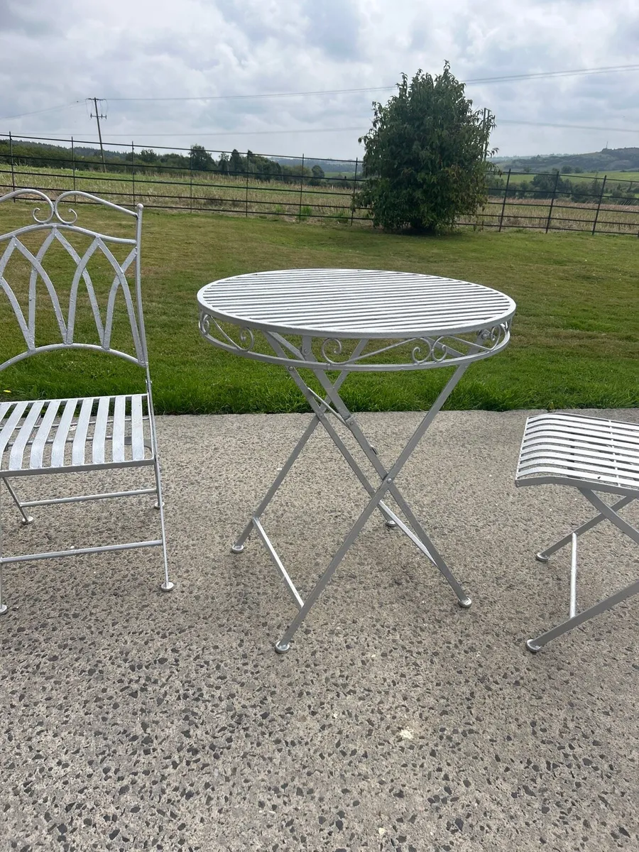 3 piece garden set - Image 1