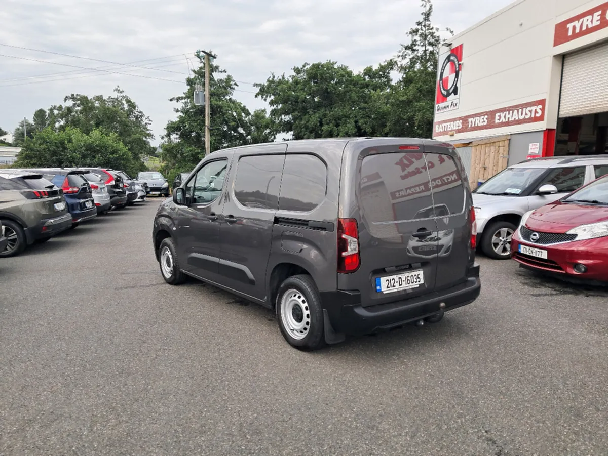 Peugeot Partner 1.5 BLUE HDI 75 PANELL PANELLED 6. - Image 3