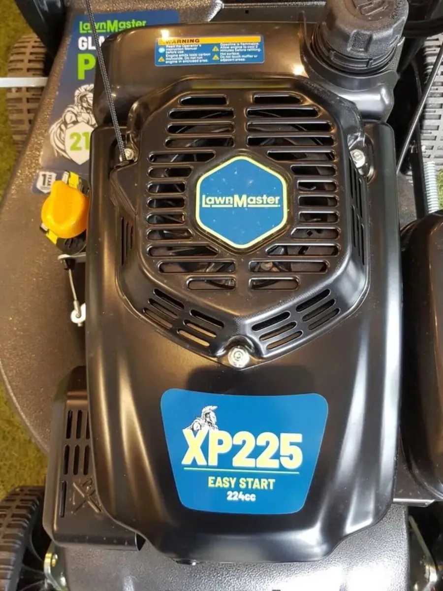 LAWNMASTER GLADIATOR PRO LAWNMOWER - FOR SALE - Image 3