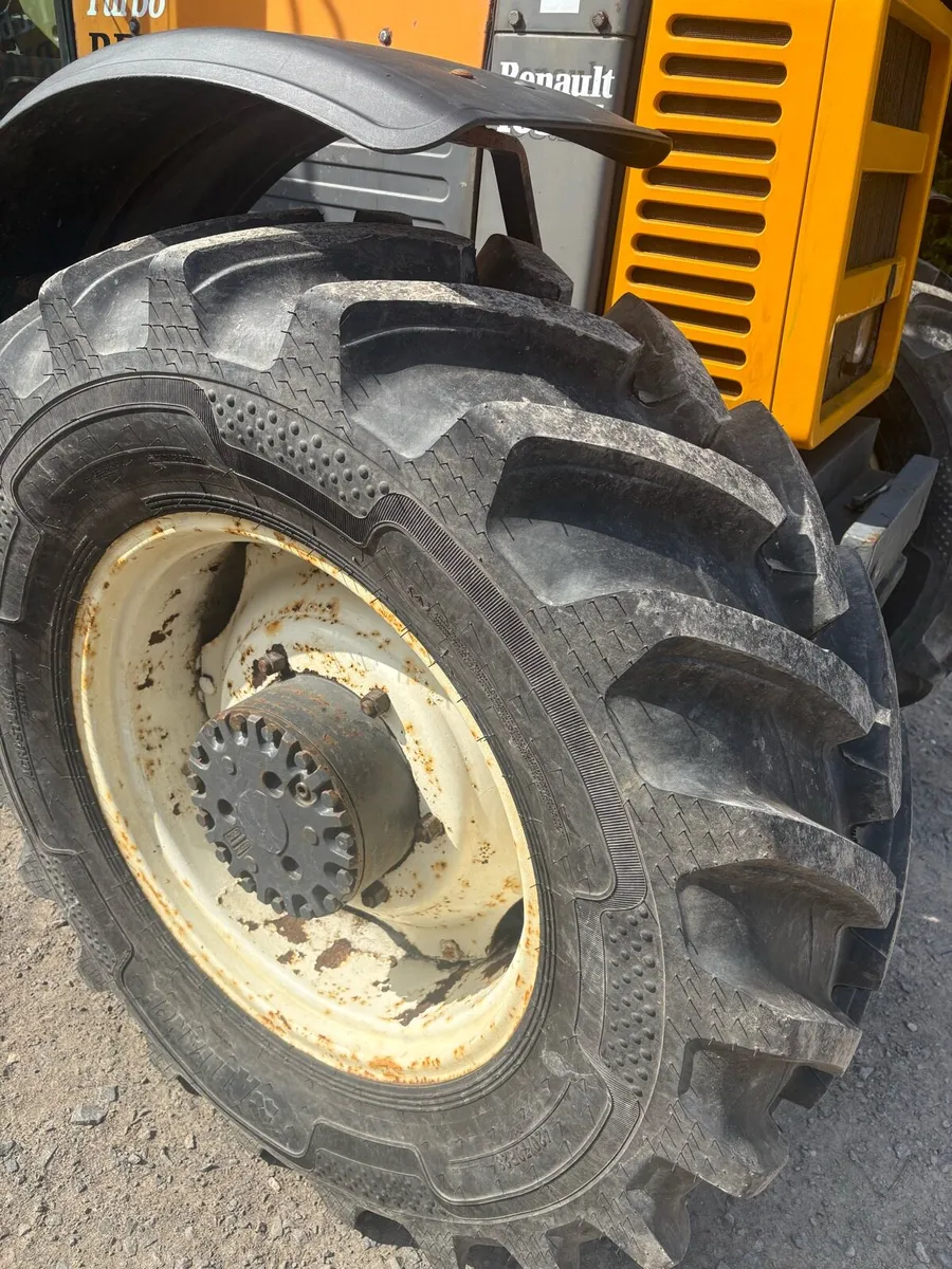 1984 Renault 103-14TX 4WD - 4 Brand new tyres - Image 2