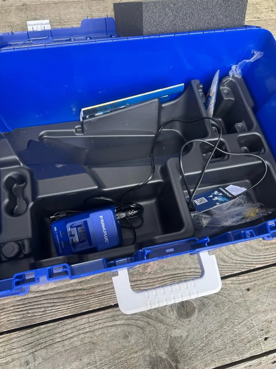 Nail gun - Image 1