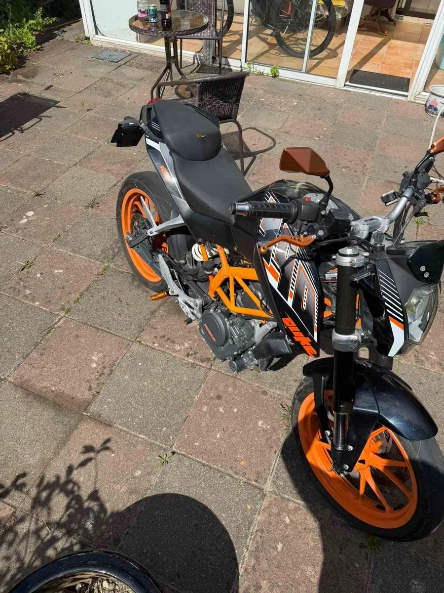 KTM Duke 390 - Image 1