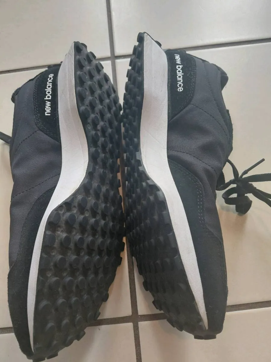 Mens New Blanace 327 trainers - Image 4