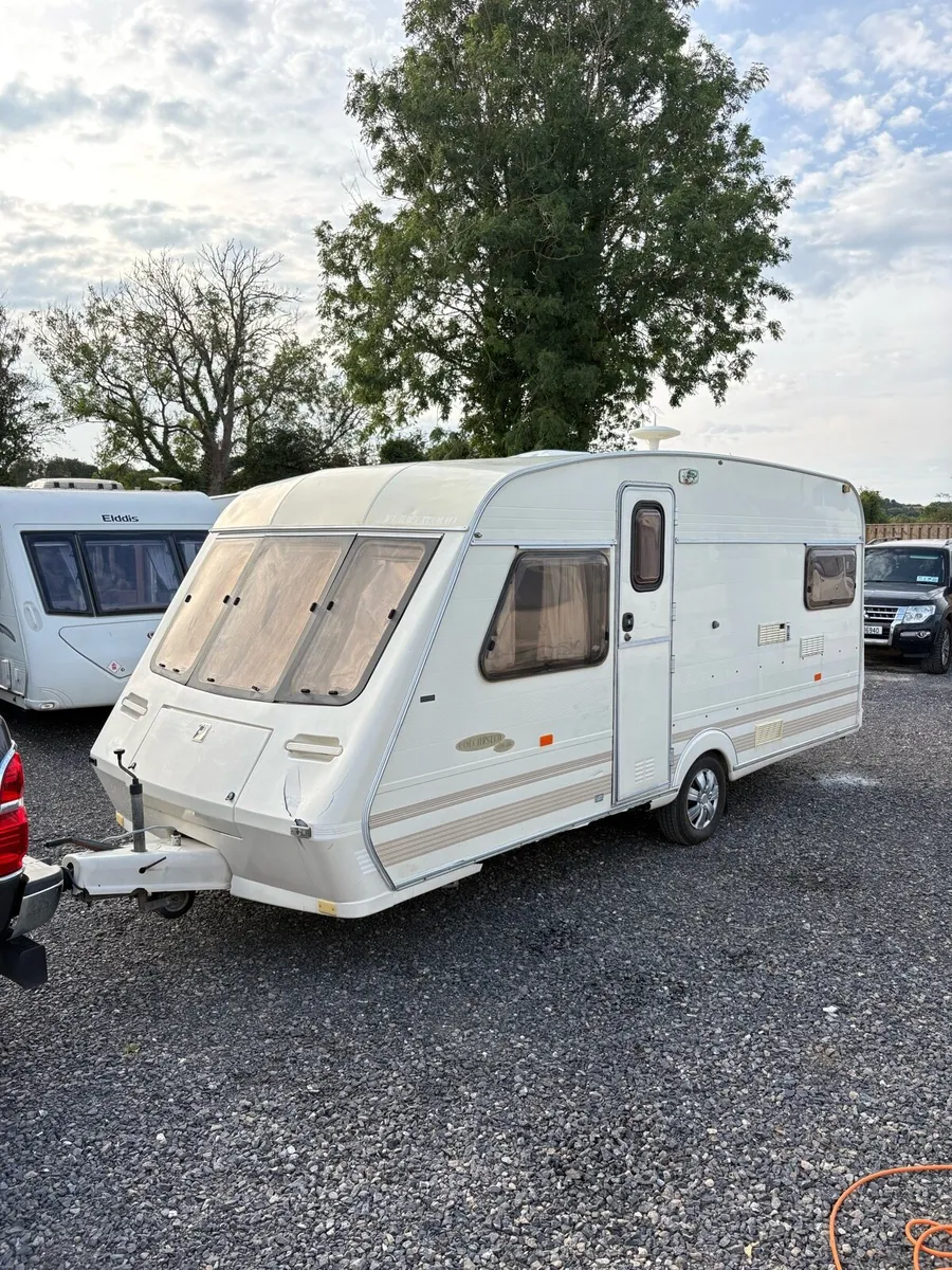 Fleetwood countryside 4 berth caravan - Image 1