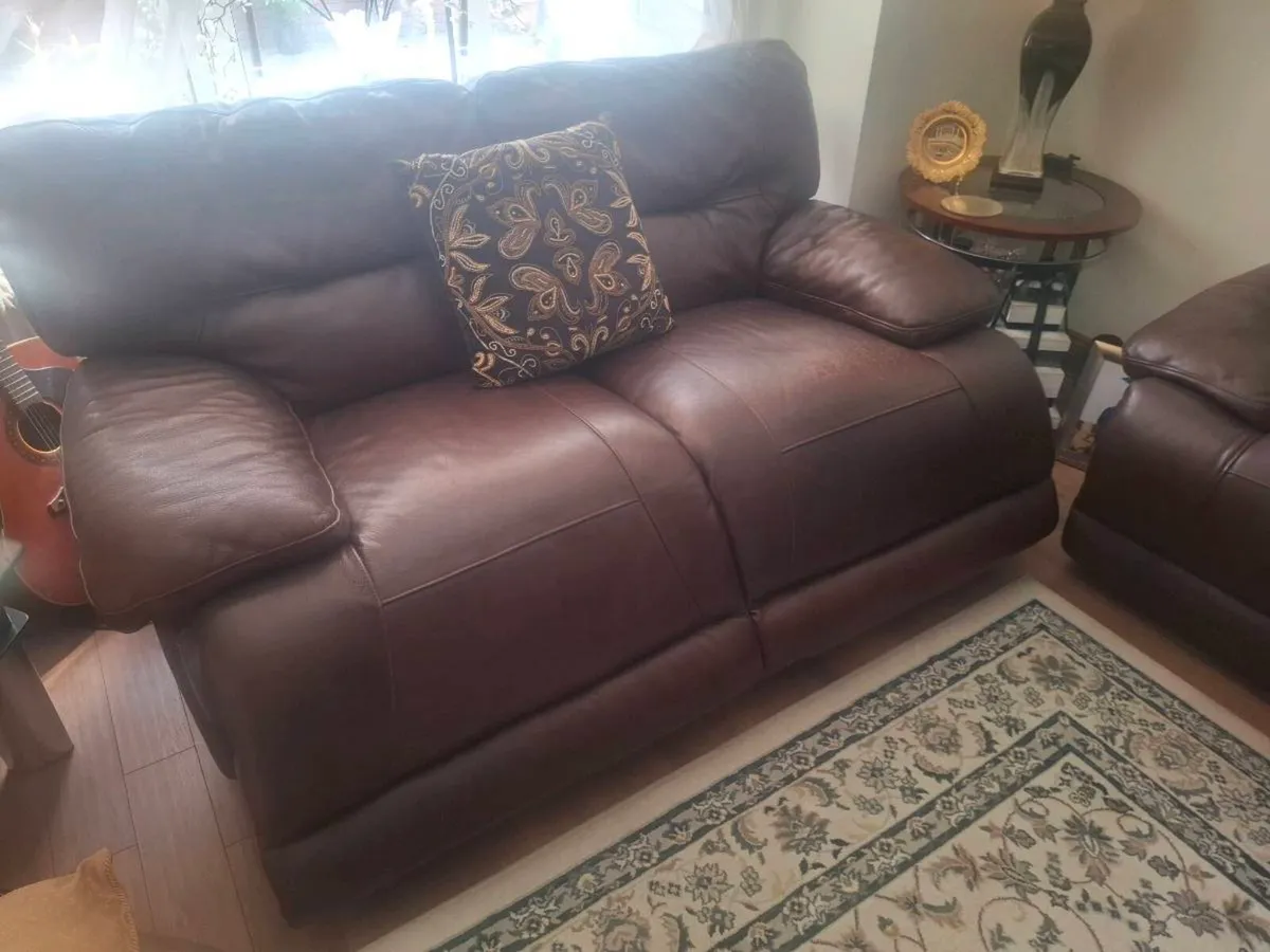 A 3 Seater & A 2 Seater Leather Electric Recliner - Image 2
