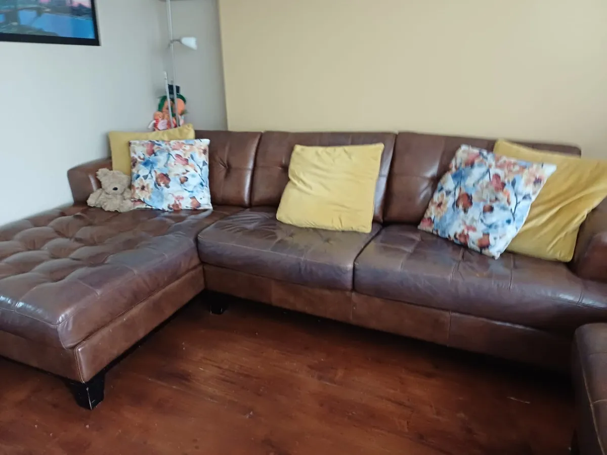 Couches - Image 3