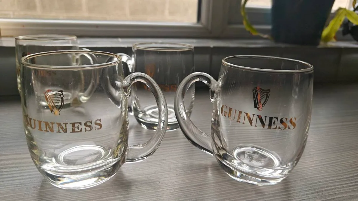 Waterfold crystal 1/2 pint Guinness glasses - Image 3