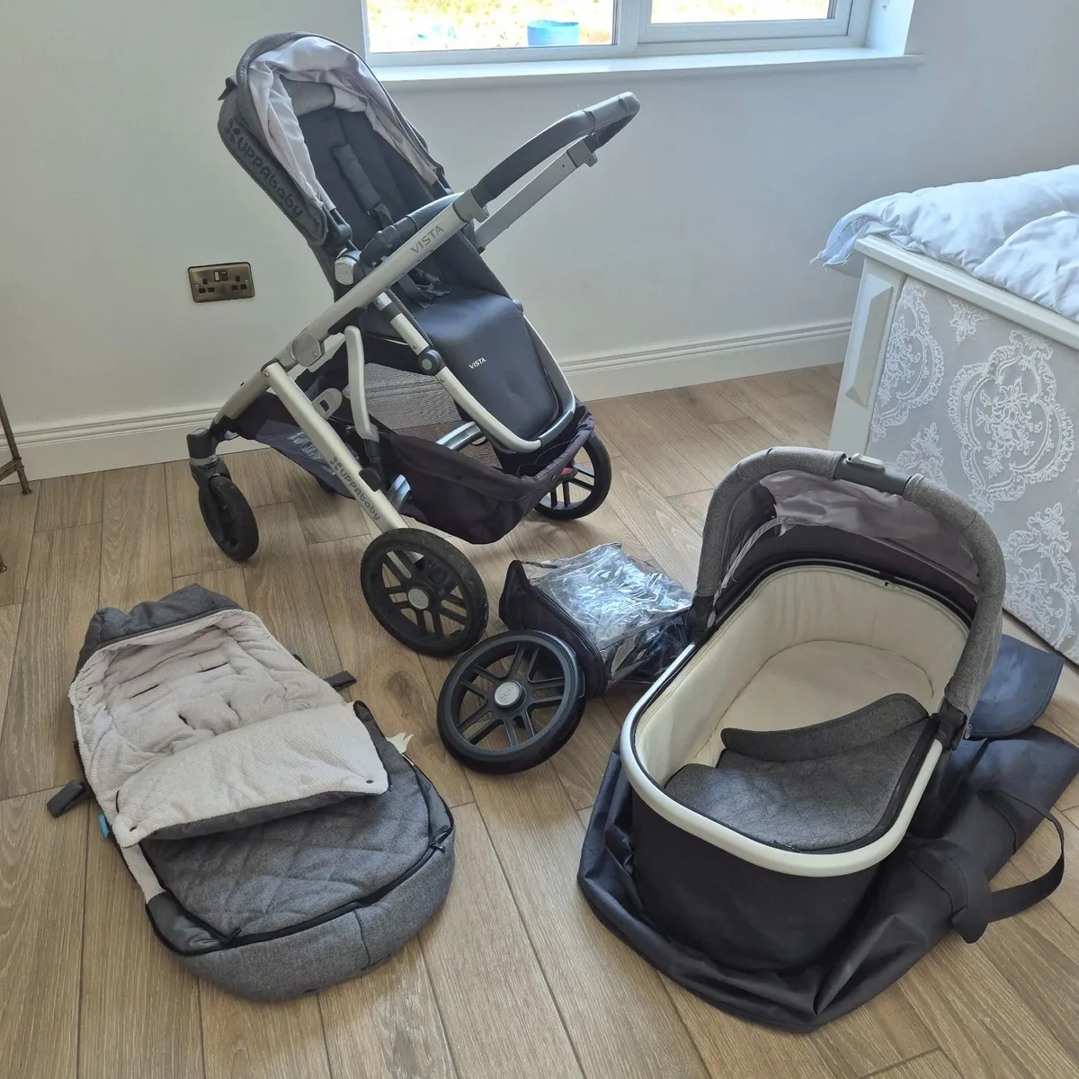 Uppa baby vista pram bundle - Image 3